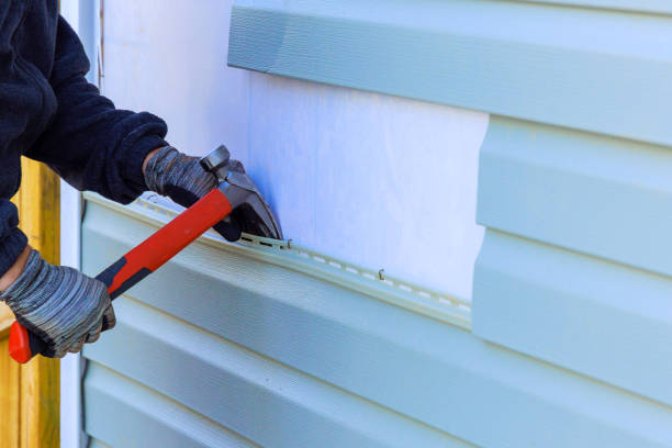 Reliable Vinyl Siding contractor in Aurora, CO by Squared Siding